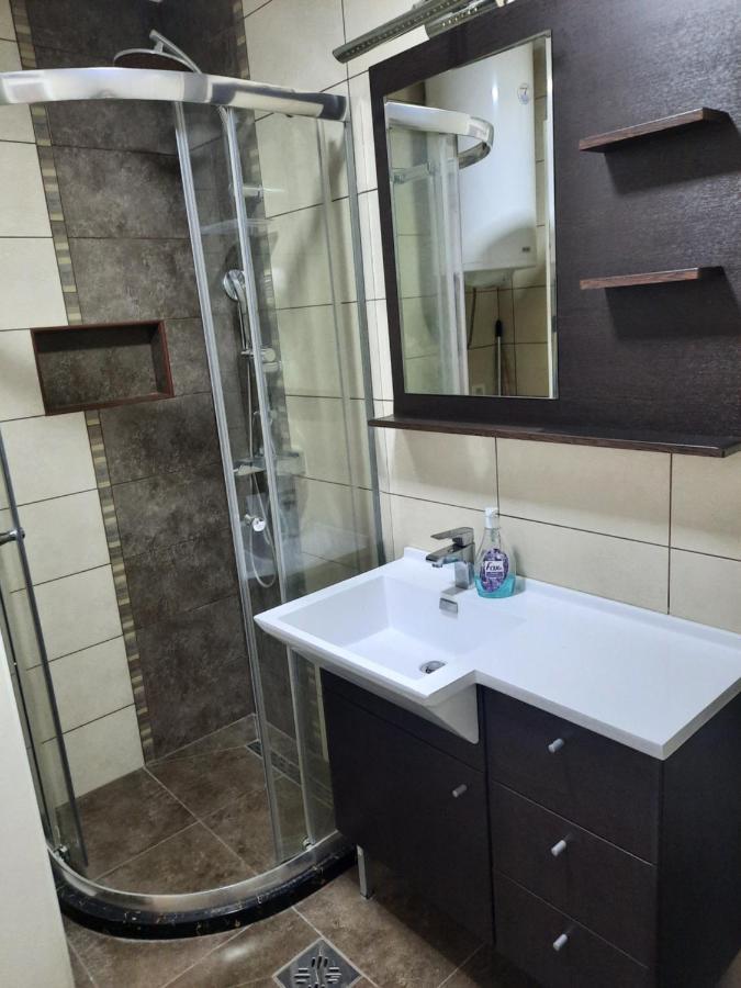 Apartman Nk Apartamento Nikšić Exterior foto