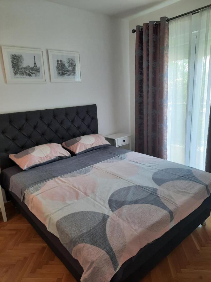 Apartman Nk Apartamento Nikšić Exterior foto