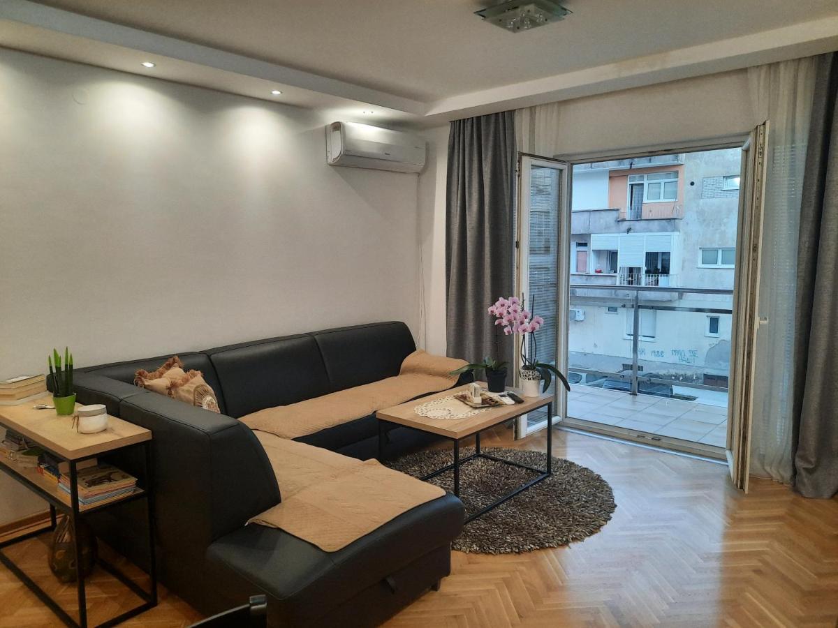 Apartman Nk Apartamento Nikšić Exterior foto